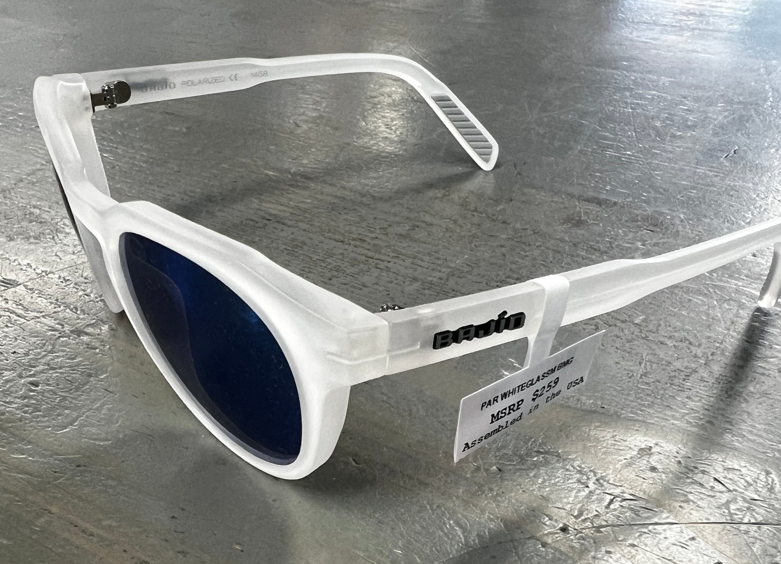 Paraiso White Matte Frame/Blue Glass Lens